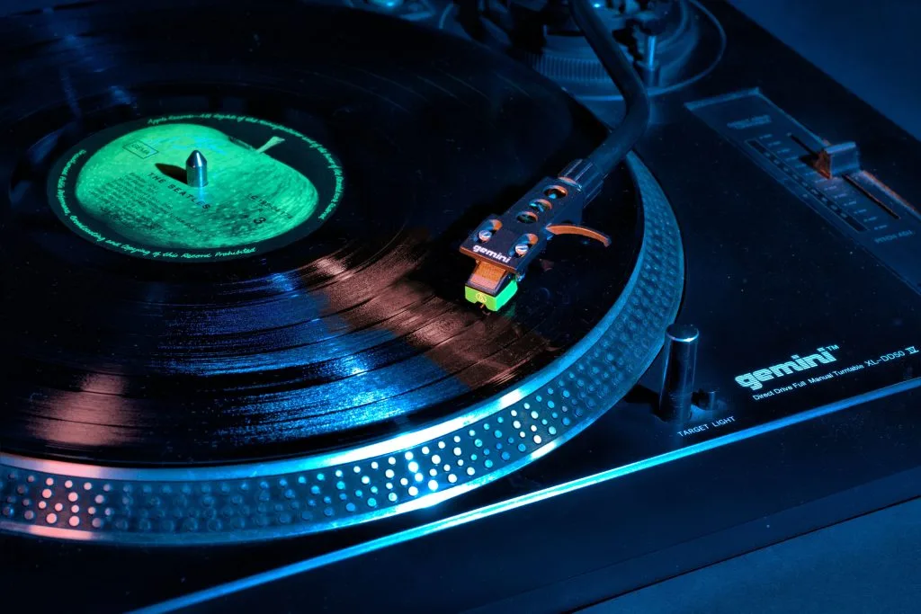 レコードプレーヤーとしての特徴画像