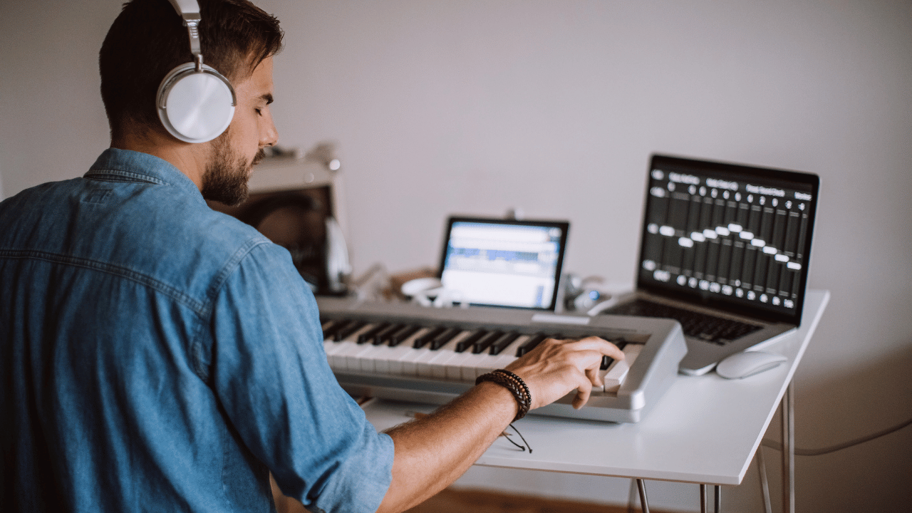 DTM初心者は何から始める？挫折しない最短ステップのトップ画像